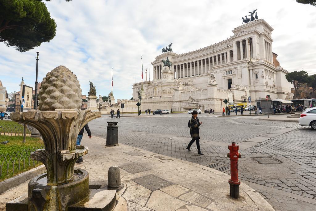 Cs Piazza Venezia Apartment Rome Extérieur photo