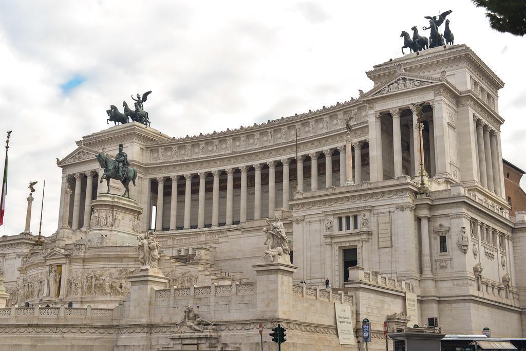 Cs Piazza Venezia Apartment Rome Extérieur photo
